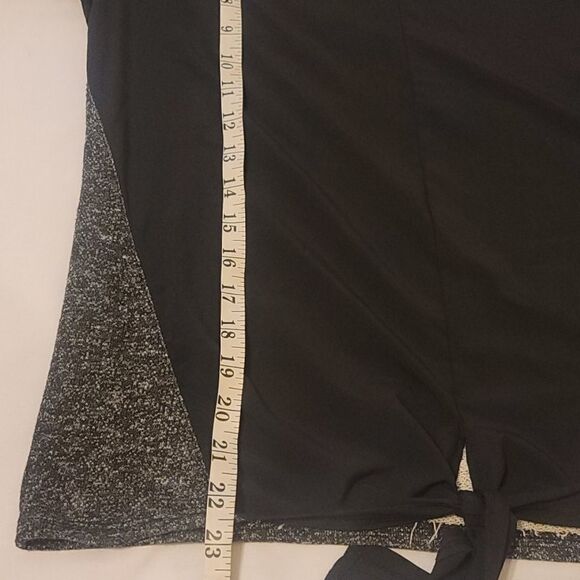 COPY - Fabletics  top - Picture 5 of 7